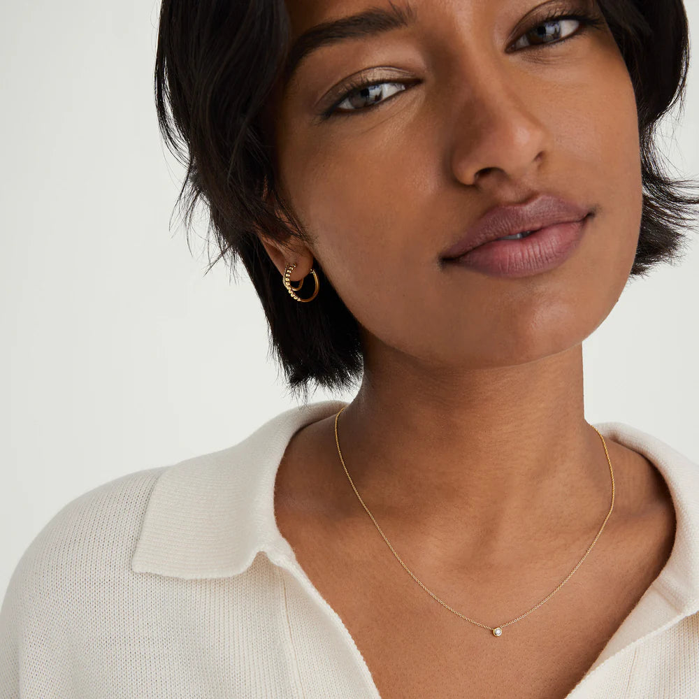 Colar Ponto de Luz em Ouro 18k – Elegância Minimalista | Saint Carvalho