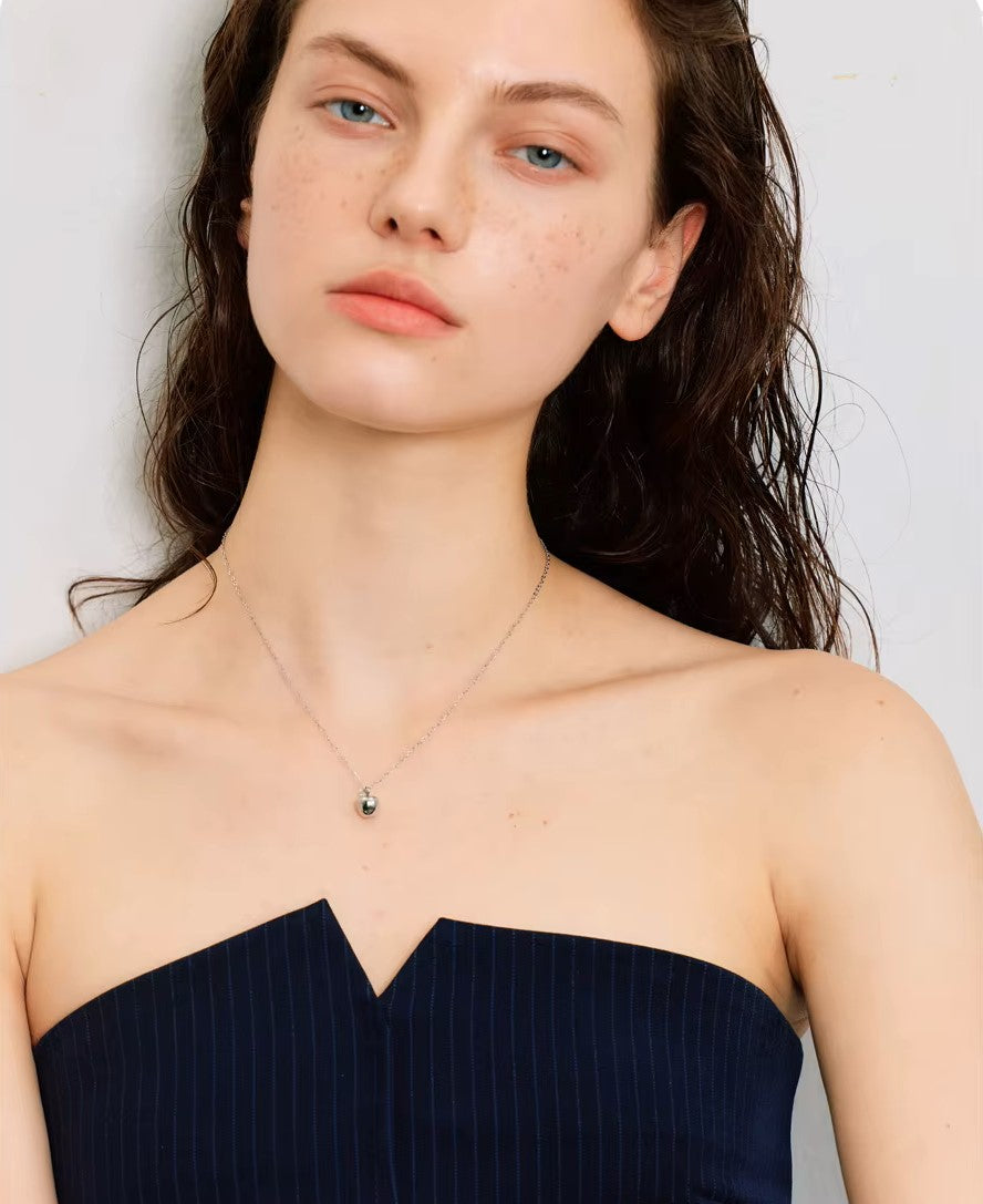 Colar Prata 925 com Pingente de Maçã Polida – Doçura Essencial | Saint Carvalho