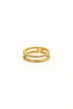Anel Duplo Dourado com Zircônias – Delicadeza e Sofisticação Minimalista | Saint Carvalho