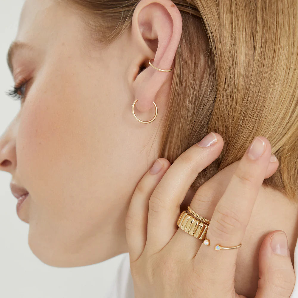 Anel Charlotte Bold em Ouro 18k – Design Esculpido e Luxo Contemporâneo | Saint Carvalho