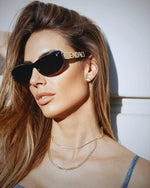 Brinco Pérola Envolta em Ouro 18k – Elegância Esculpida | Saint Carvalho