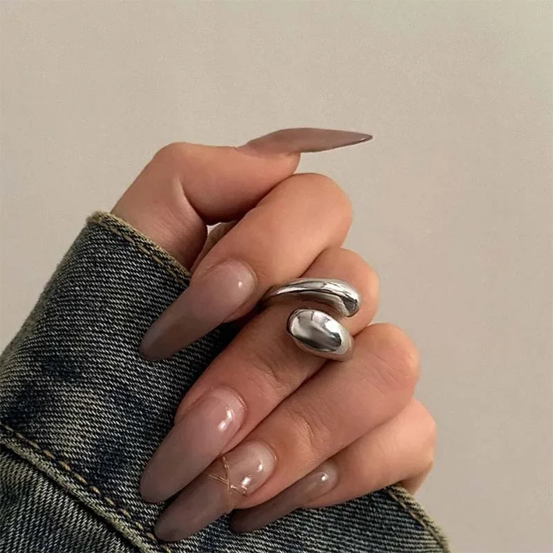 Anel Escultural Crossover – Design Contemporâneo Saint Carvalho