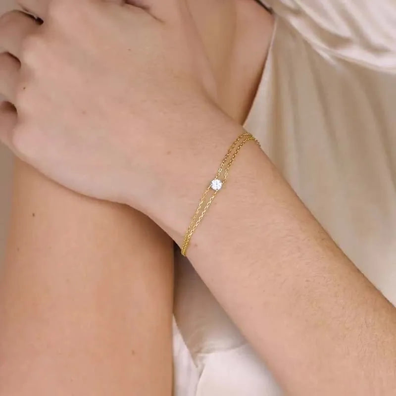 Pulseira Minimalista Dourada com Zircônia – Elegância Discreta Saint Carvalho