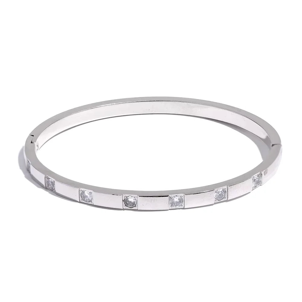 Pulseira Elegance em Prata 925 com Zircônias Cravejadas – Minimalismo Sofisticado | Saint Carvalho Argentum