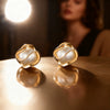 Brinco Pérola Envolta em Ouro 18k – Elegância Esculpida | Saint Carvalho