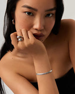 Anel Escultural Crossover – Design Contemporâneo Saint Carvalho