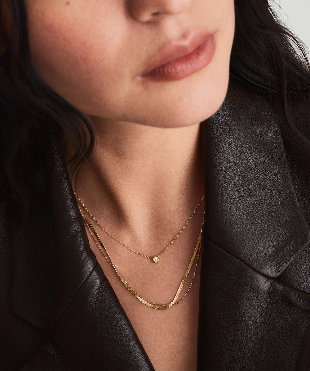 Colar Ponto de Luz em Ouro 18k – Elegância Minimalista | Saint Carvalho