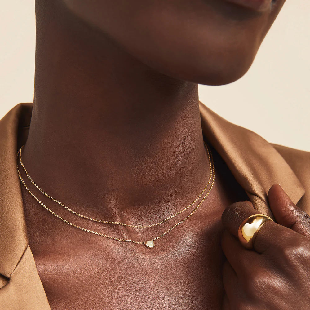 Colar Duplo com Pedra Natural em Ouro 18k – Delicadeza e Elegância | Saint Carvalho