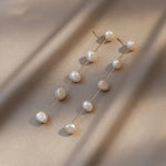 Brincos Longos com Pérolas em Cascata – Sofisticação Clássica & Modernidade | Saint Carvalho