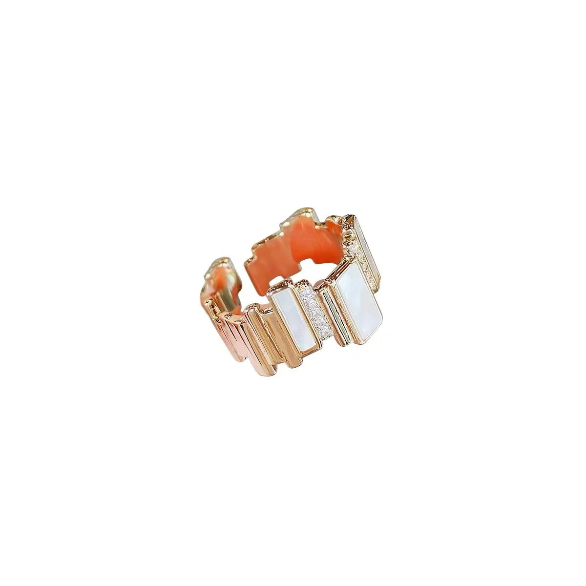 Anel Dourado Retangular com Madreperola e Cristais em Ouro 18k | Saint Carvalho