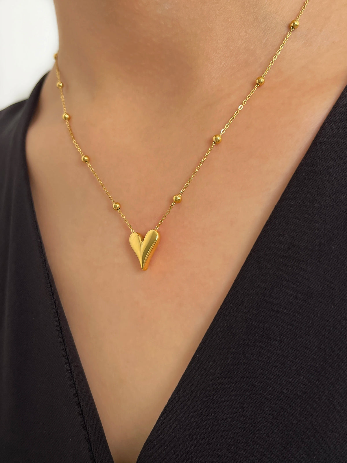 Colar Coração em Ouro 18k – Símbolo de Amor e Sofisticação | Saint Carvalho