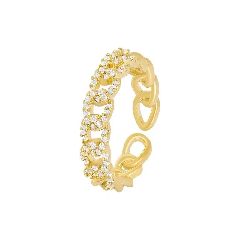Anel Dourado ou Prateado com Cristais em Ouro 18k – Brilho Atemporal | Saint Carvalho