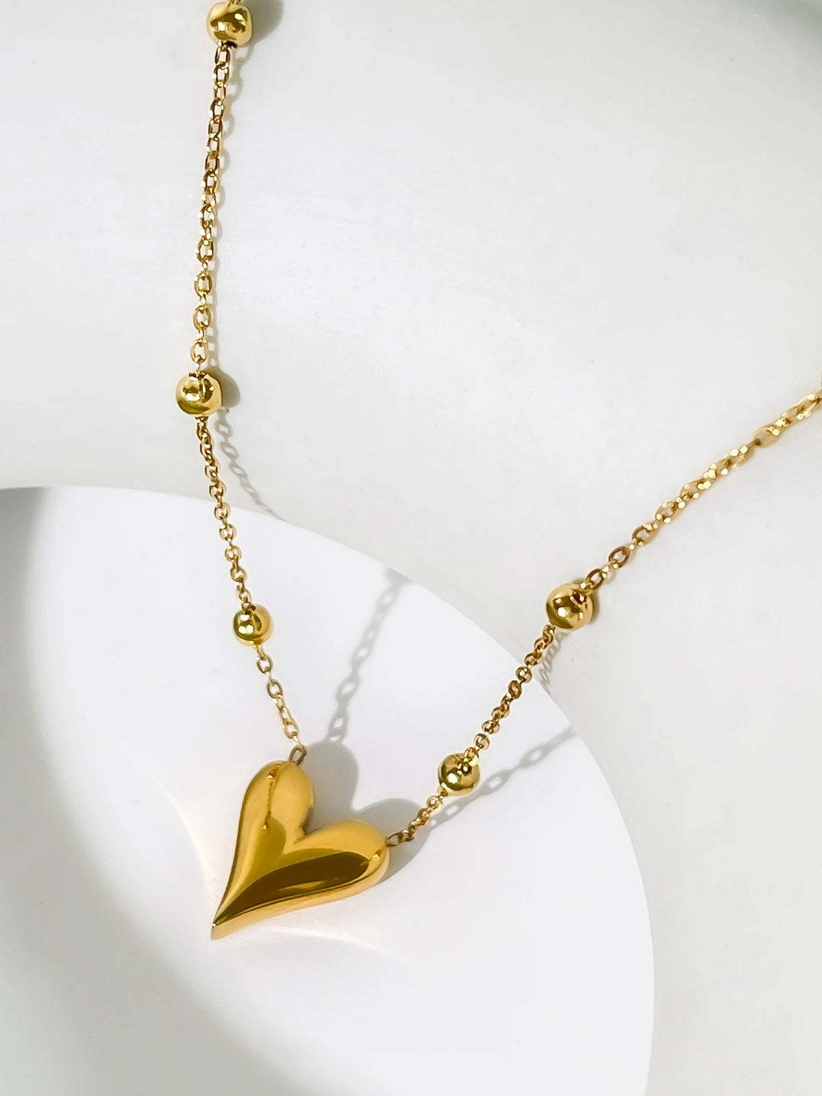 Colar Coração em Ouro 18k – Símbolo de Amor e Sofisticação | Saint Carvalho