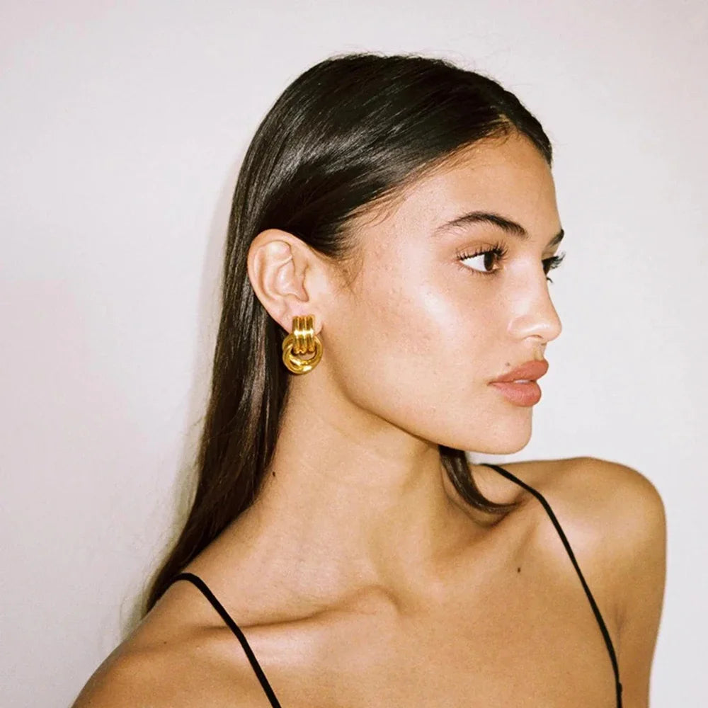 Brinco Argola Dupla em Ouro 18k – Design Marcante e Atemporal | Saint Carvalho