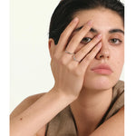 Anel Prata 925 com Pedra Central Cravejada – Elegância Luminosa | Saint Carvalho