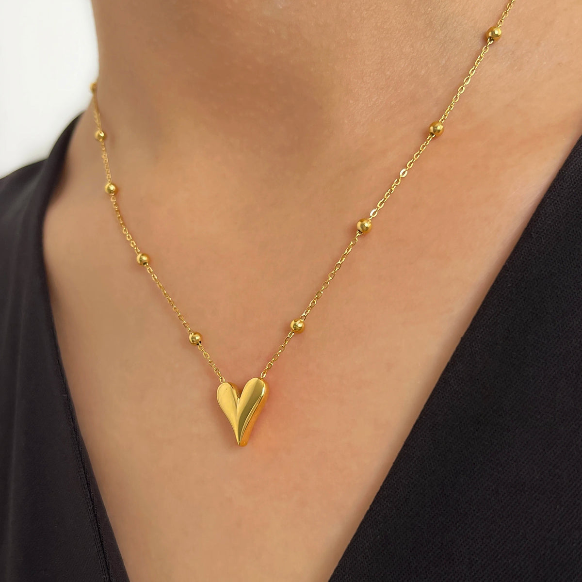 Colar Coração em Ouro 18k – Símbolo de Amor e Sofisticação | Saint Carvalho