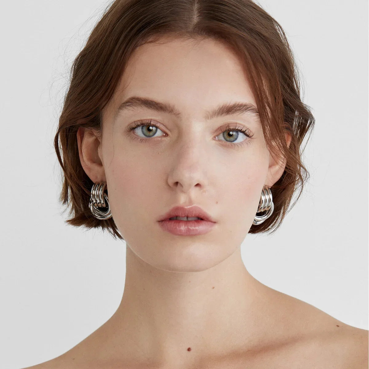 Brinco Argola Dupla em Ouro 18k – Design Marcante e Atemporal | Saint Carvalho