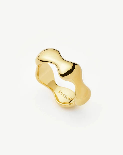 Anel Puffy Wave em Ouro 18k – Design Esculpido e Orgânico | Saint Carvalho